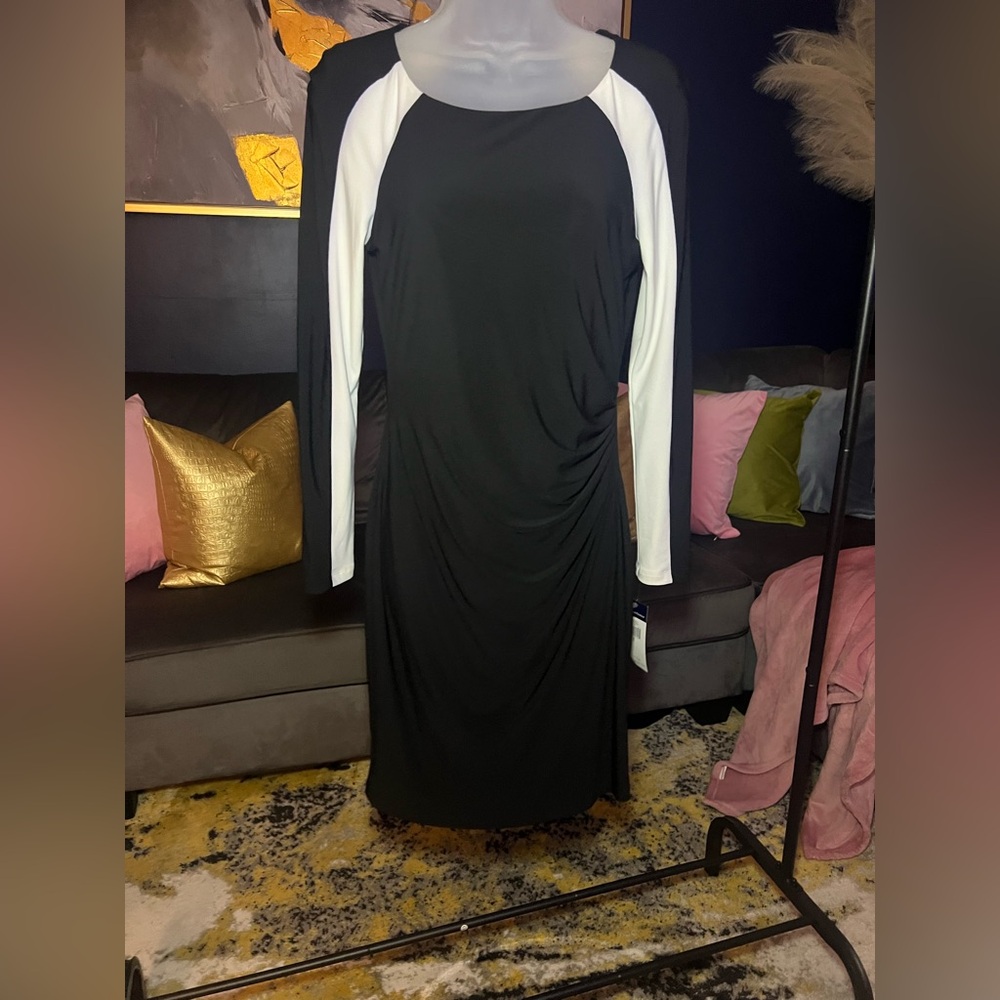 Chaps Black and White Bodycon Dress with Raglan Sleeves